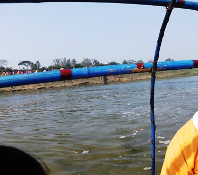 dsci2218_zweifarbiger_fluss_389x343