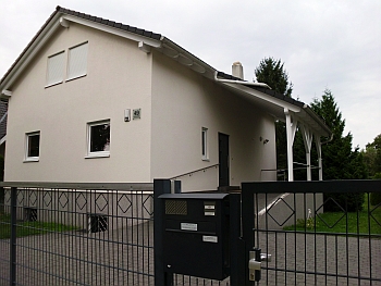 Hauseingang, Heilpraktikerin Saskia John, Naturheilpraxis b. Potsdam u. Berlin